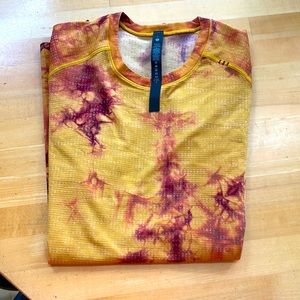 Lululemon new with tag large men’s shirt